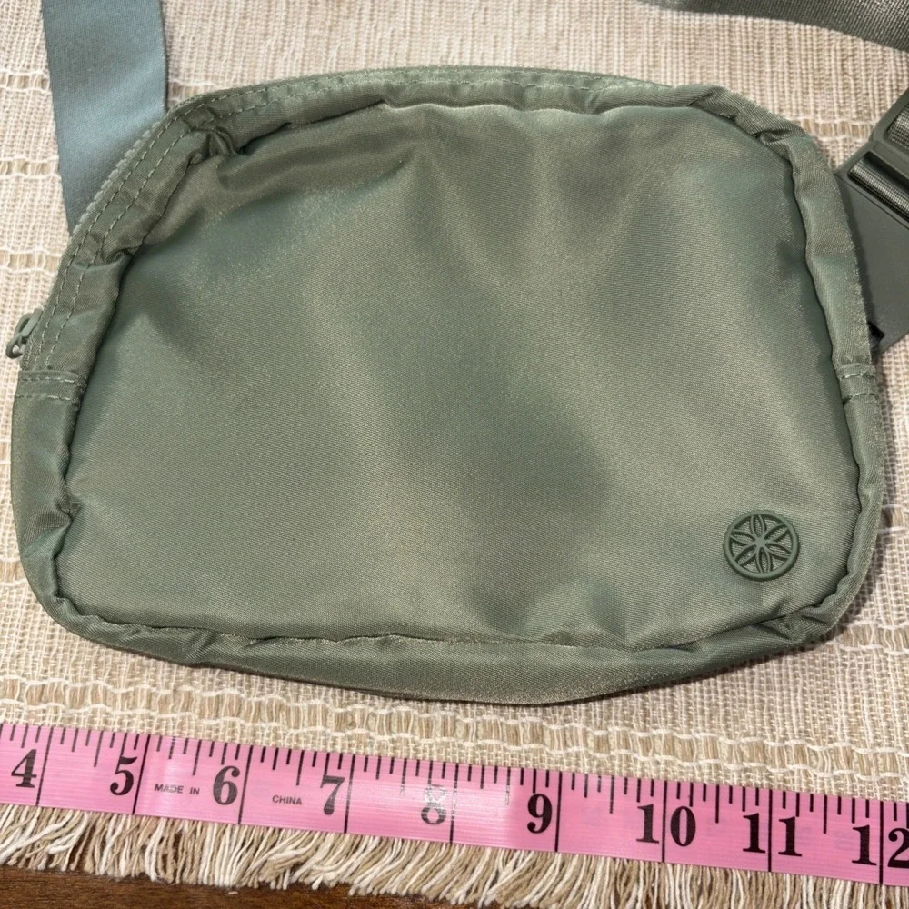 Gaiam Olive Green Belt Bag / Fanny Pack